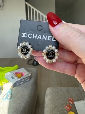 Black & Pearl Gold-Tone Earrings